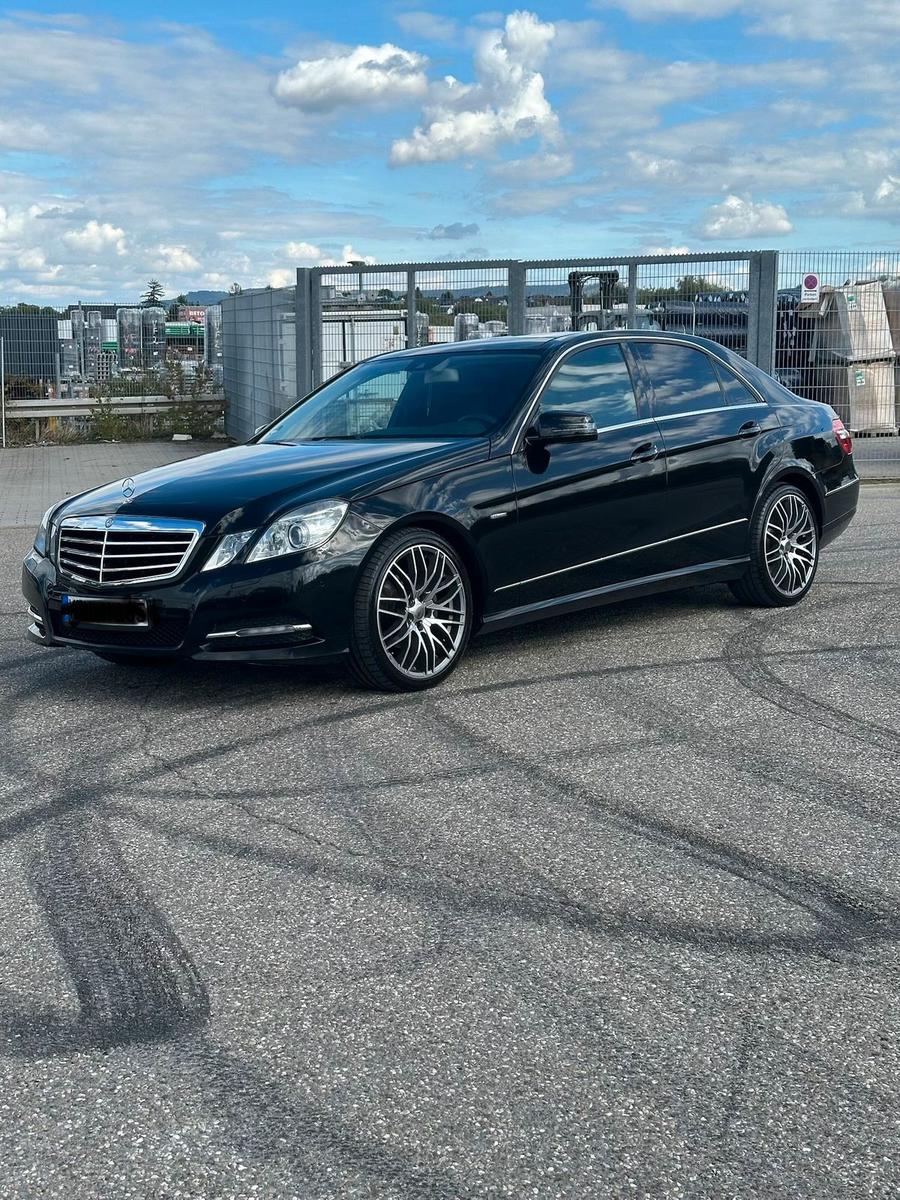Mercedes-Benz E 220