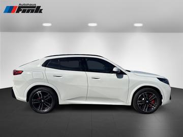 2026 BMW IX2 照片 3