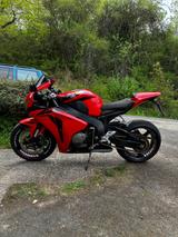 Honda CBR 1000RR SC59 - Offers