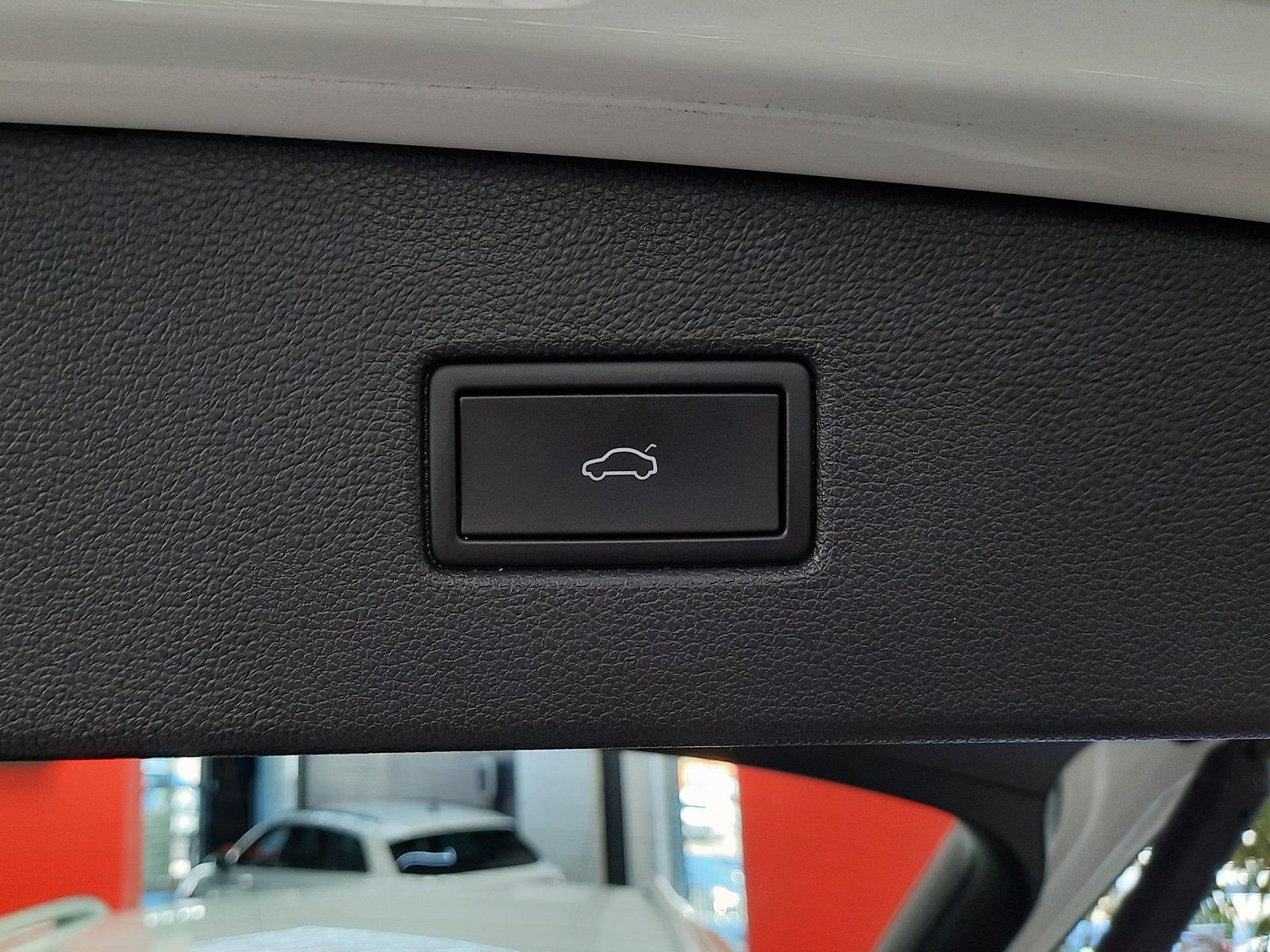 Fahrzeugabbildung Volkswagen Tiguan Elegance TSI DSG *LED*PDC*Sitzhzg*ACC*APP