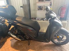 Honda SH125i ABS  ,schwarz,zZt  LAGER