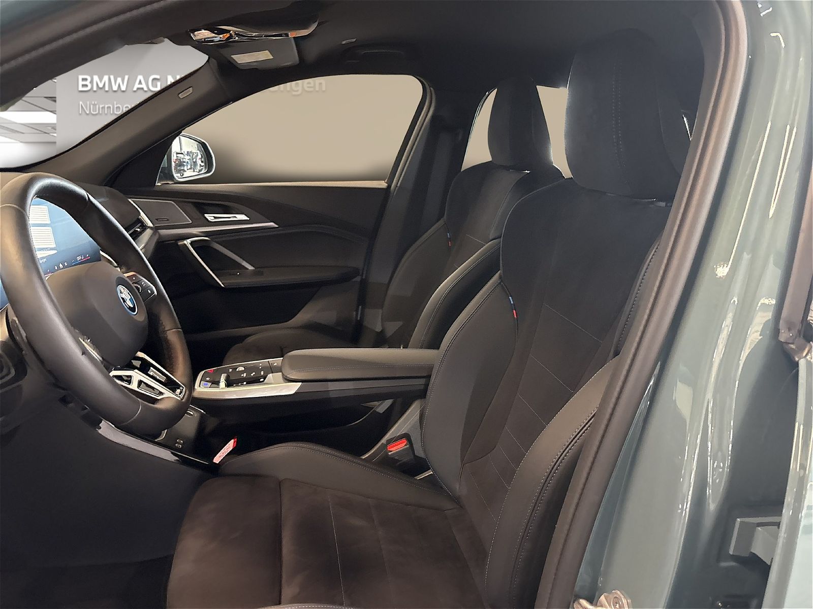 BMW iX2 - Bild 12