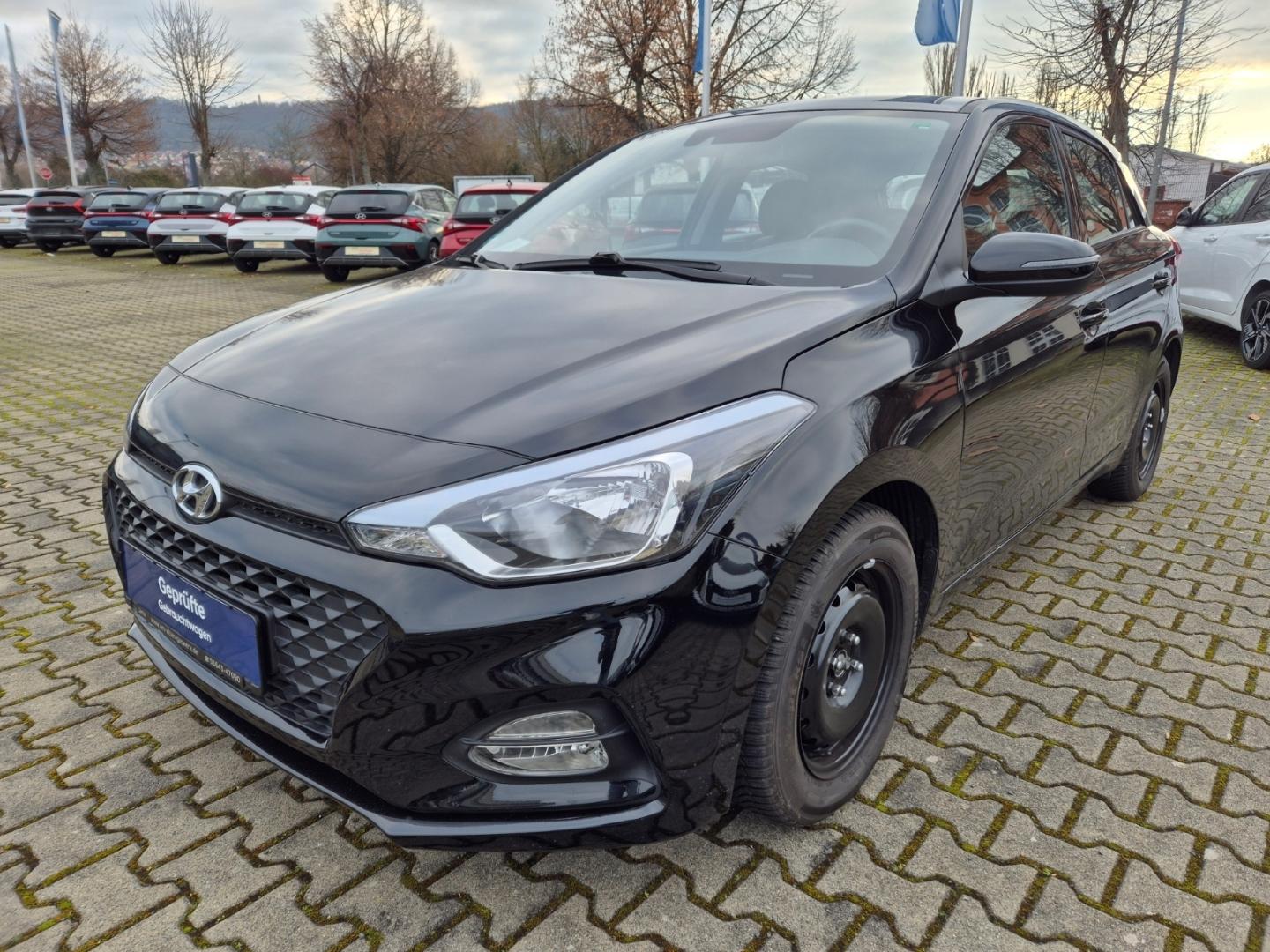 Hyundai i20 AUTOMATIK TREND+NAVI+APLLE/ANDROID+SITZHEIZU