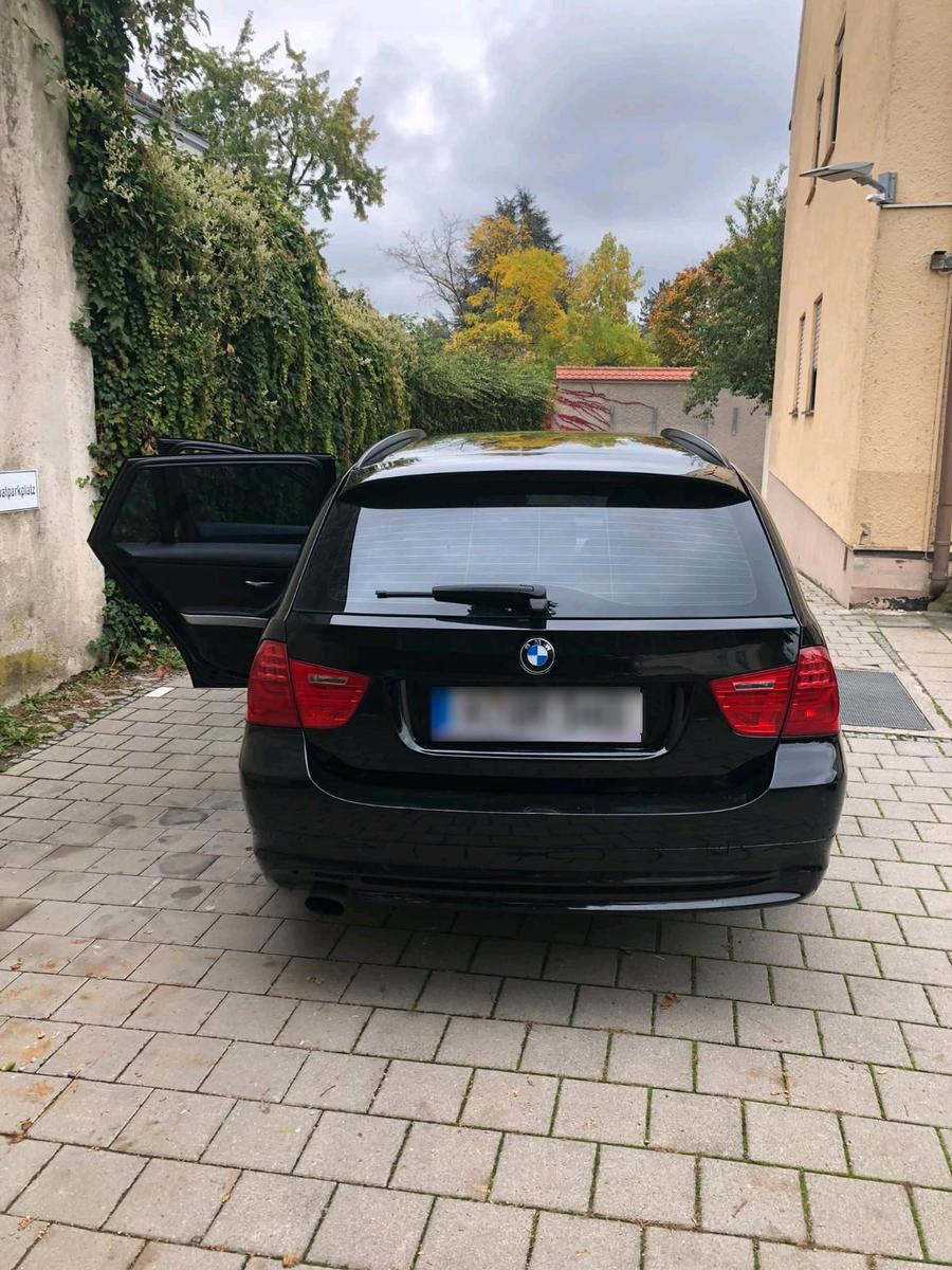 BMW 318 2010 — двигун 143 HP (105kW)