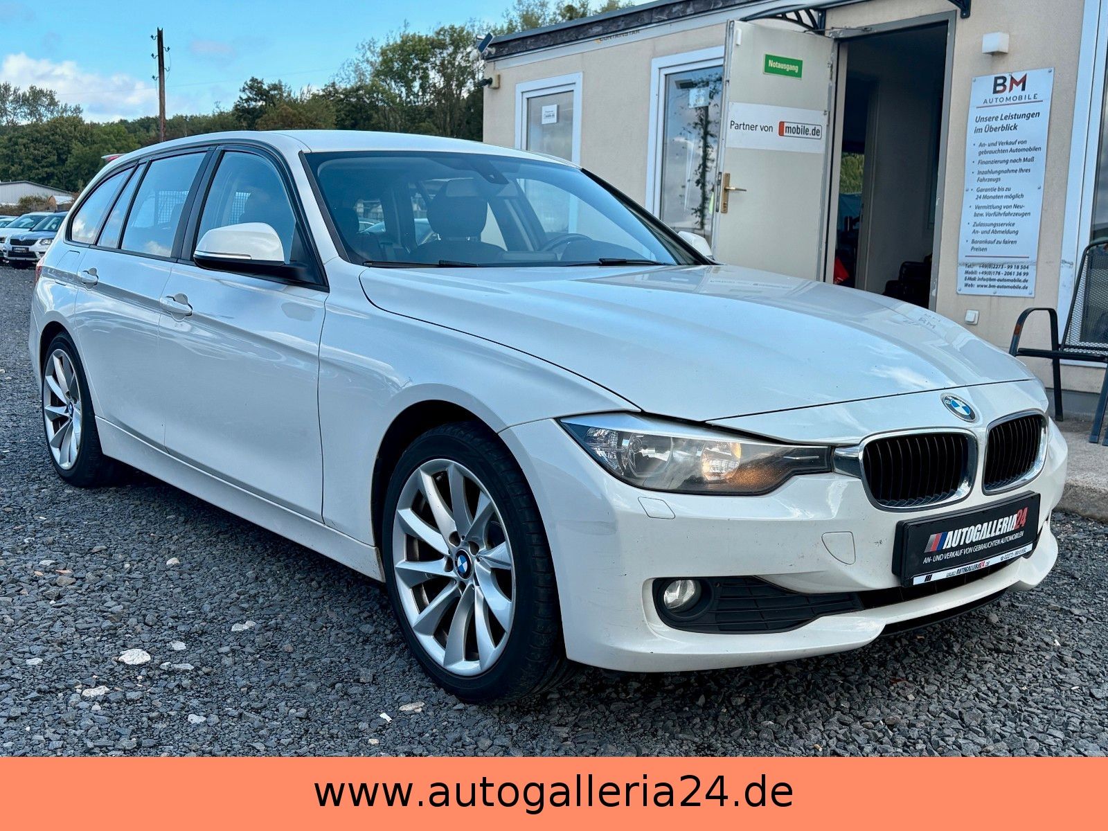 Fahrzeugabbildung BMW 320d Tour. Navi PDC 18"LMR 1.HAND Klimaautomatik