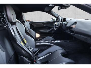 2020 Ferrari SF90 缩略图 24
