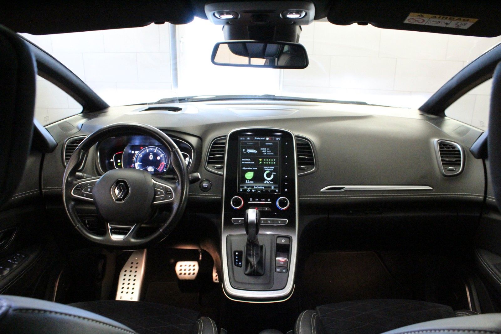 Fahrzeugabbildung Renault Grand Scenic Tce160 EDC Black*Panorama*