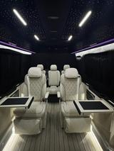 Mercedes-Benz Sprinter 319 CDI L 4x4/VIP/8+1/TV/EXCLUSIV SEATS - Mercedes-Benz Sprinter: Allradantrieb, Van
