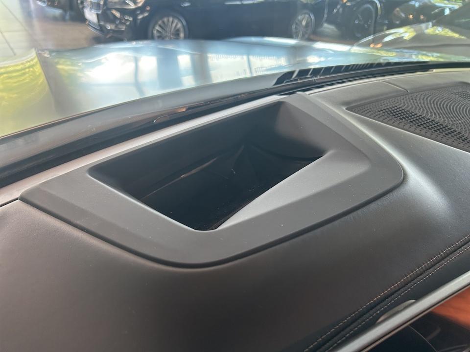 BMW X5 M60i 22" SkyLounge Sitzbelüftung Massage