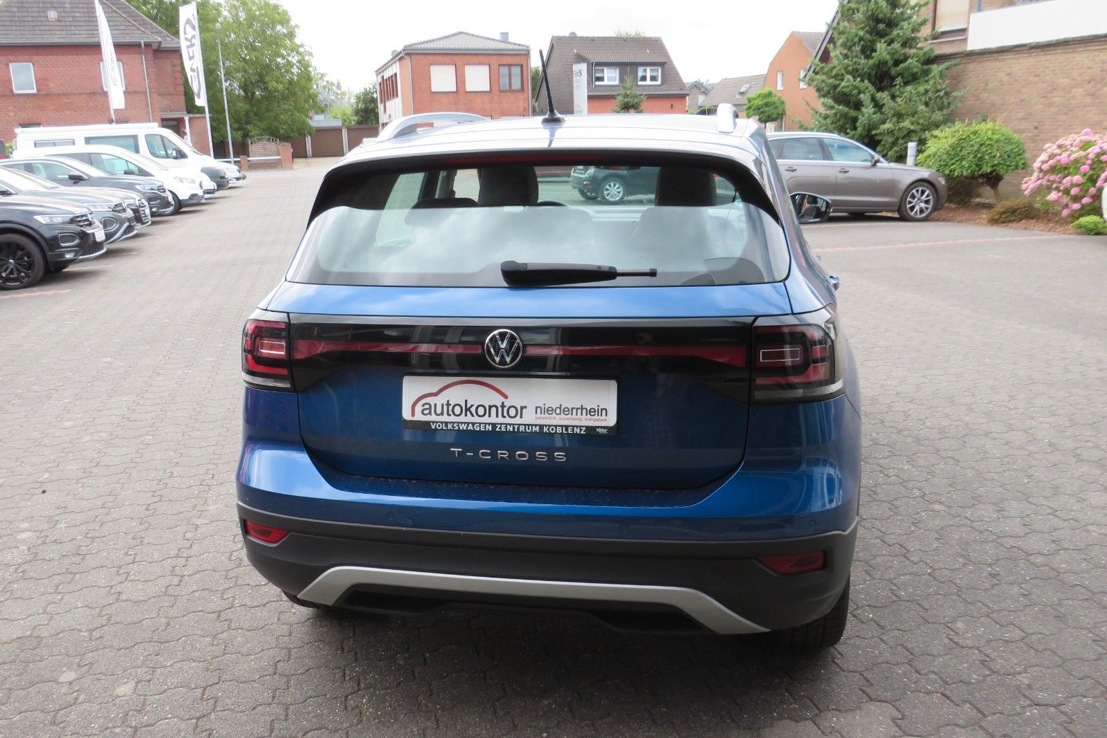 Fahrzeugabbildung Volkswagen T-Cross Highline DSG ACC NAVI AHK APP 1.HAND