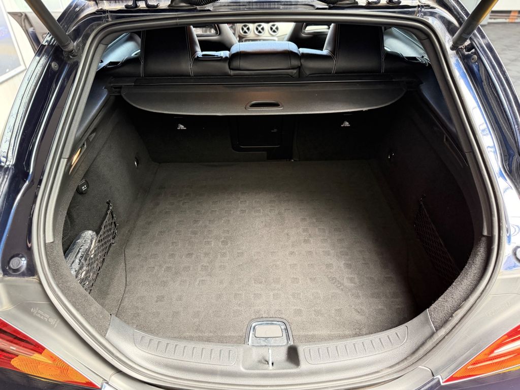 MERCEDES-BENZ CLA 220 4MATIC/SB/PANO/DISTRONIC+ MERCEDES-BENZ CLA 220 4MATIC/SB/PANO/DISTRONIC+