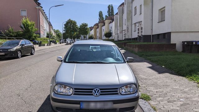 Volkswagen Golf 4 1,4 l 75 PS oder Tausch Auto mit An...