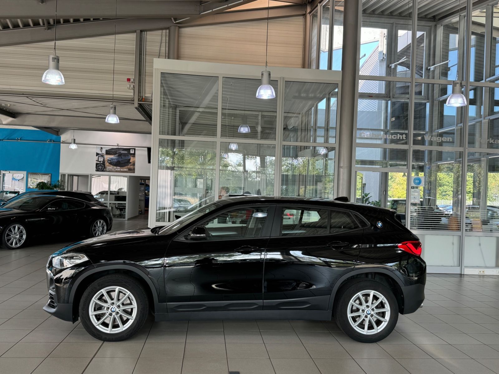 Fahrzeugabbildung BMW X2 xDrive20d Kamera LED GeschwindigReg ParkAssis