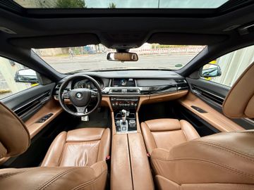 BMW 740 - 8