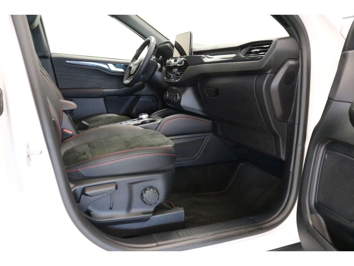 Fahrzeugabbildung Ford Kuga ST-Line X 2.5 Duratec -PHEV el.Heckklappe