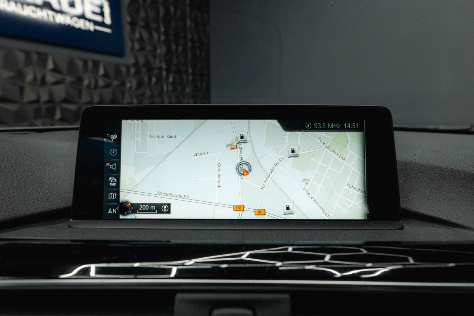 Fahrzeugabbildung BMW 335d xDrive Sport Line | LED | Pano | HUD | TÜV