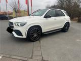 Mercedes-Benz GLE 300 d 4MATIC  - weiße Mercedes-Benz GLE 300