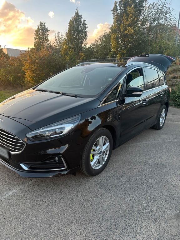 Image of Ford C-Max