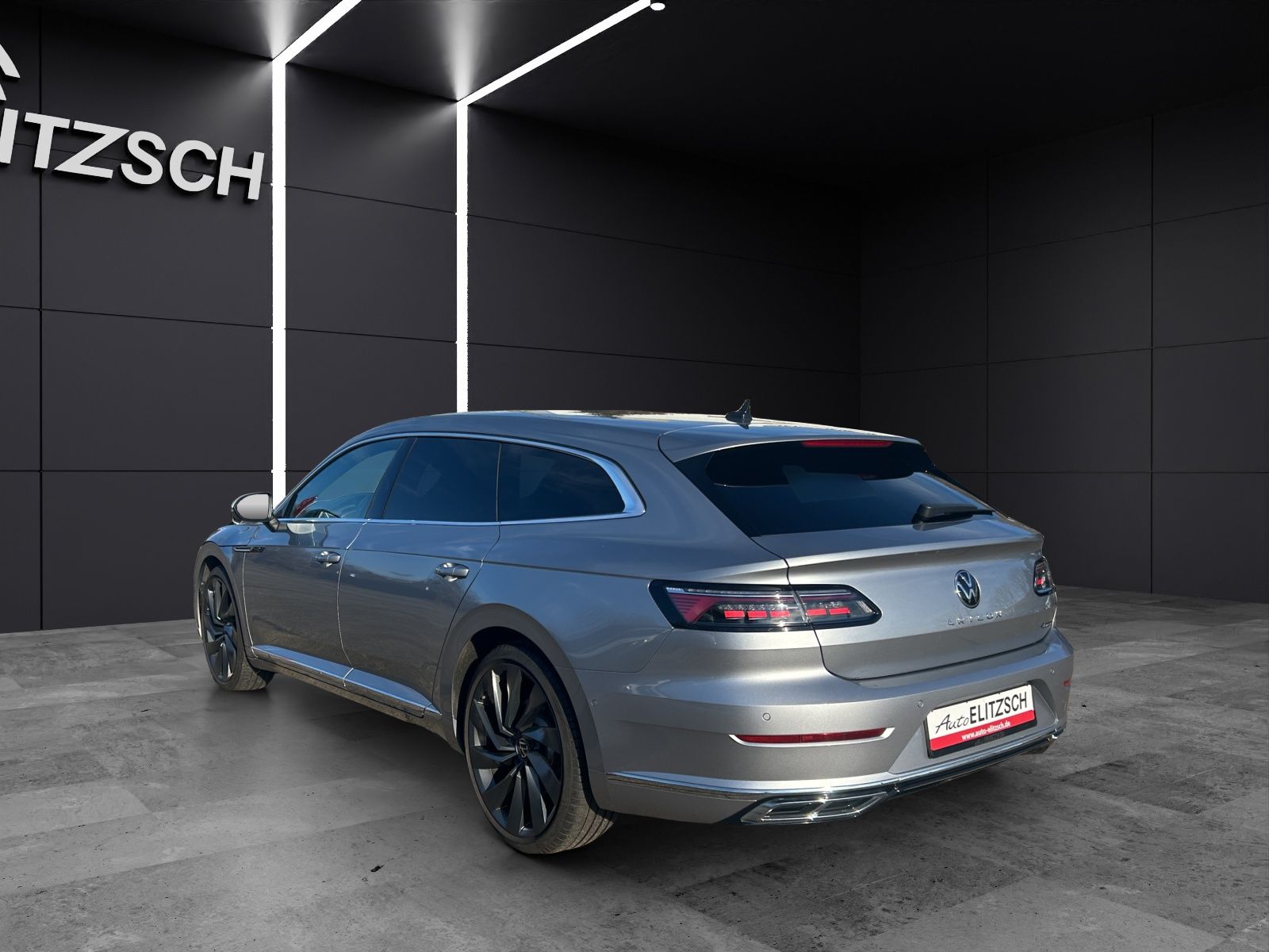 Fahrzeugabbildung Volkswagen Arteon SB R-Line 4M TSI DSG IQ.Light ACC AHK STH