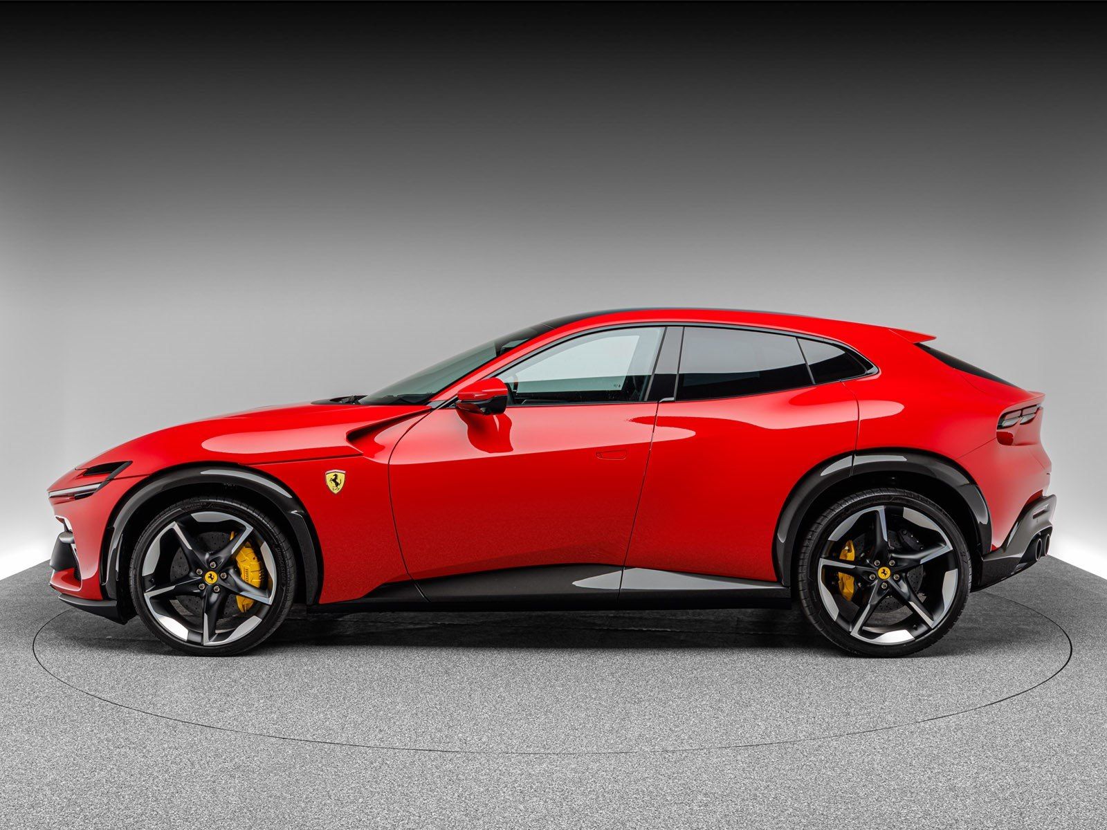 Ferrari Purosangue foto 2