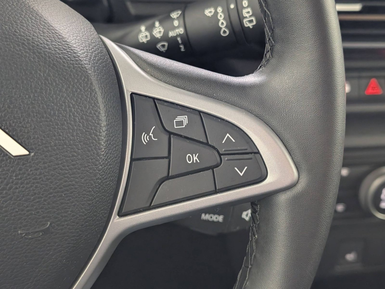 DACIA Jogger  TCe 110 Extreme+ 7-Sitzer Navi SHZ – Bild 28