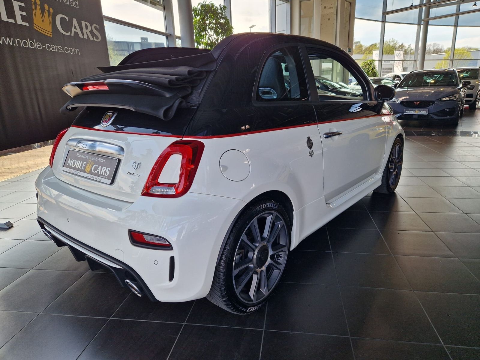 Fahrzeugabbildung Abarth 595C  Turismo XENON NAVI ALU