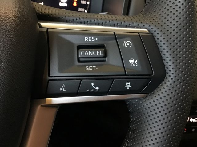 Fahrzeugabbildung Mitsubishi Plug-in Hybrid Outlander TOP ACC/Pano/Navi/Leder