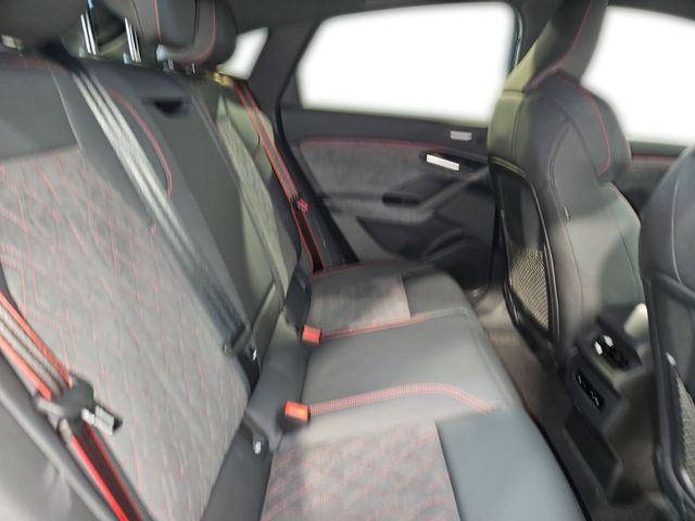 SQ6 Sportback e-tron EDITION ONE GREY+AHK+PANO+