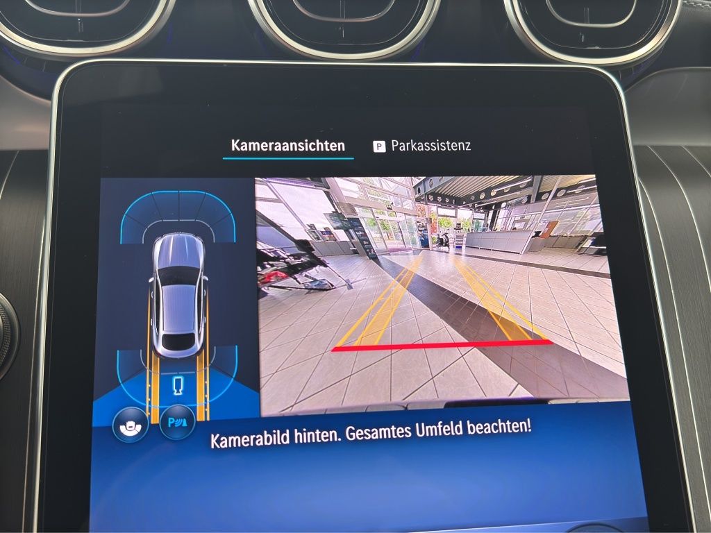 Fahrzeugabbildung Mercedes-Benz GLC 200 4MATIC Coupé AMG Line*NightPaket*Carplay