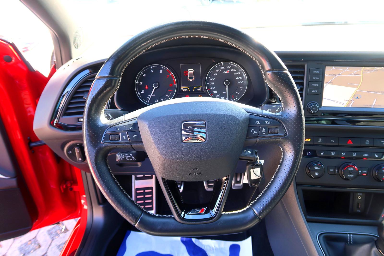 SEAT LEON TSI"CUPRA290"19"PANORAMA"NAVI"LED"LEDER"SCHH | 290 ch | BVM | "19"PANORAMA"LED"NAVI"