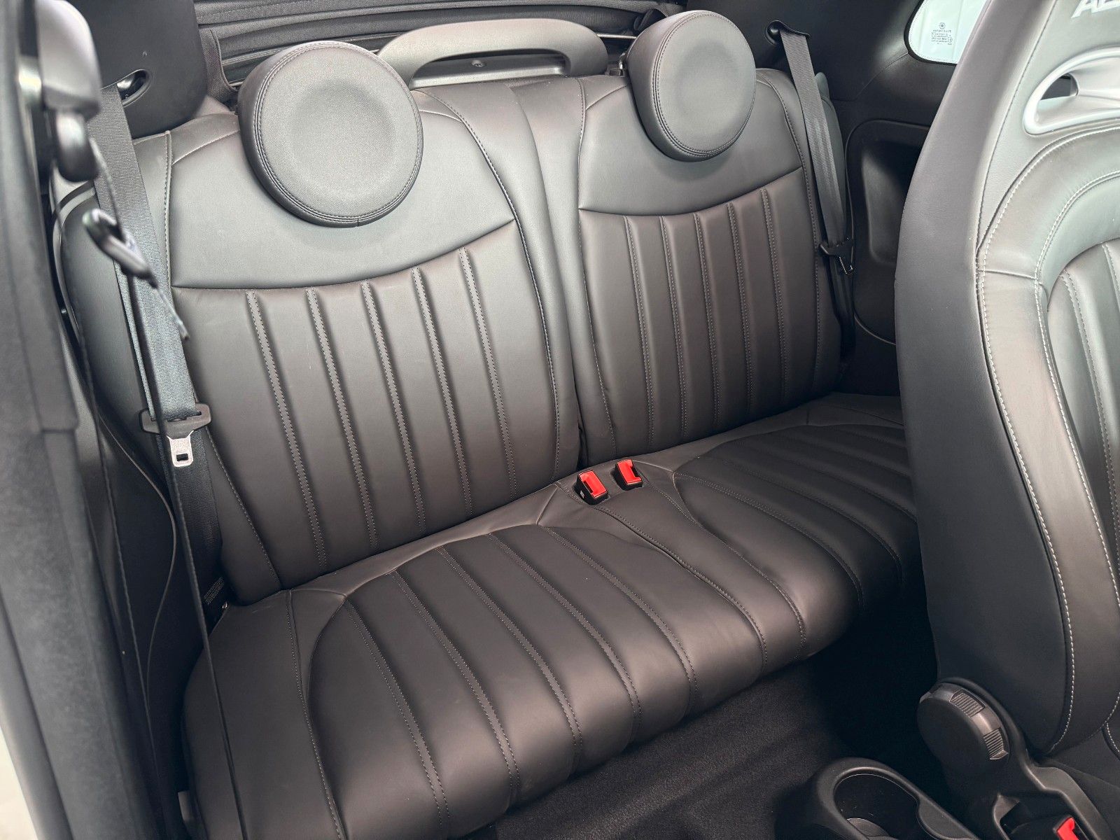 Fahrzeugabbildung Abarth 500 Cabrio 595 C Turismo 70th Anniversary
