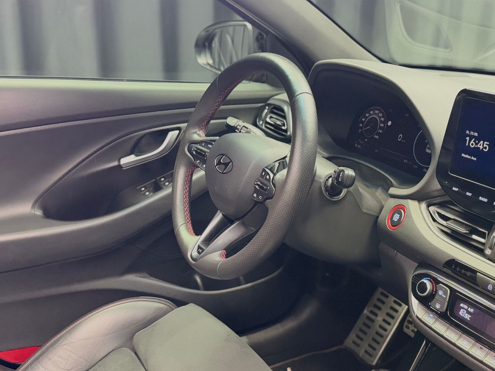 Fahrzeugabbildung Hyundai i30 N Line Mild-Hybrid |PANO|LED|VOLL