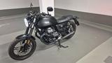 Moto Guzzi V7 III Stone Night Pack, Top gepflegt, TÜV Neu - Offers