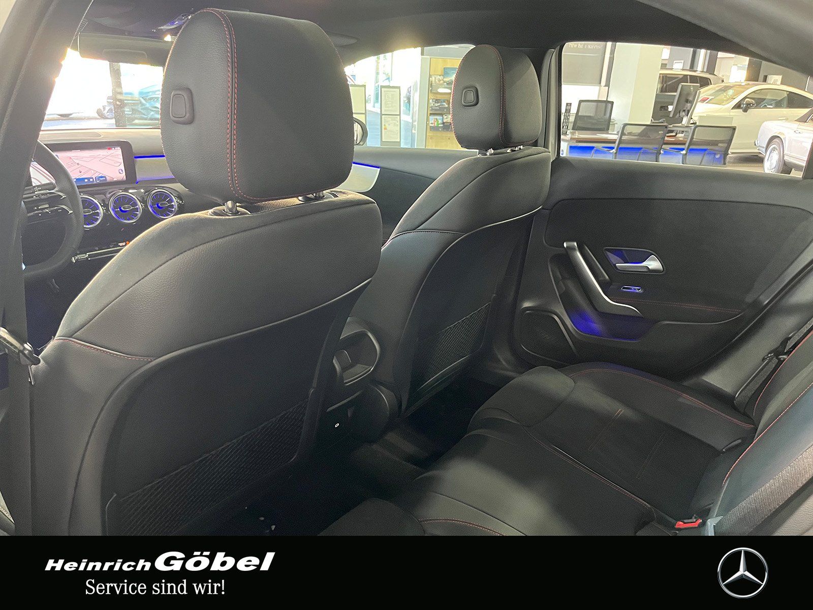 Fahrzeugabbildung Mercedes-Benz A 200 Lim. AMG+PANO+AMBIENTE+LED+KAMERA+WINTER.P