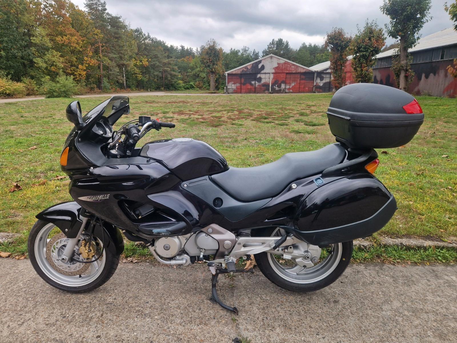 Honda Deauville 650