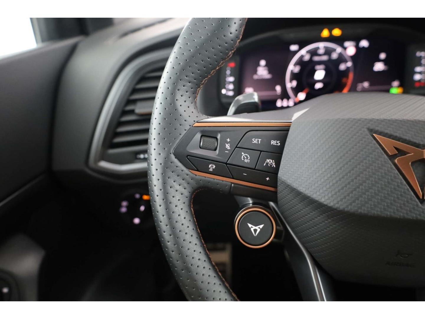 Cupra Ateca 2.0 TSI 4Drive VZ DSG AHK/LED/ACC/RFK/DAB, миниатюра 13