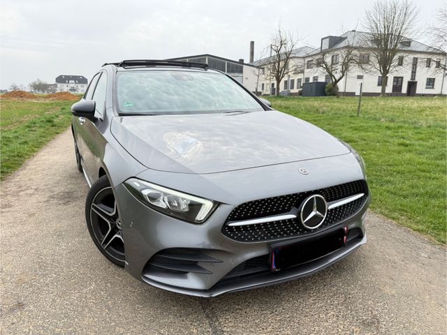 Mercedes-Benz A 180d  AMG-Line Night Paket /Pano/MBUX/LED