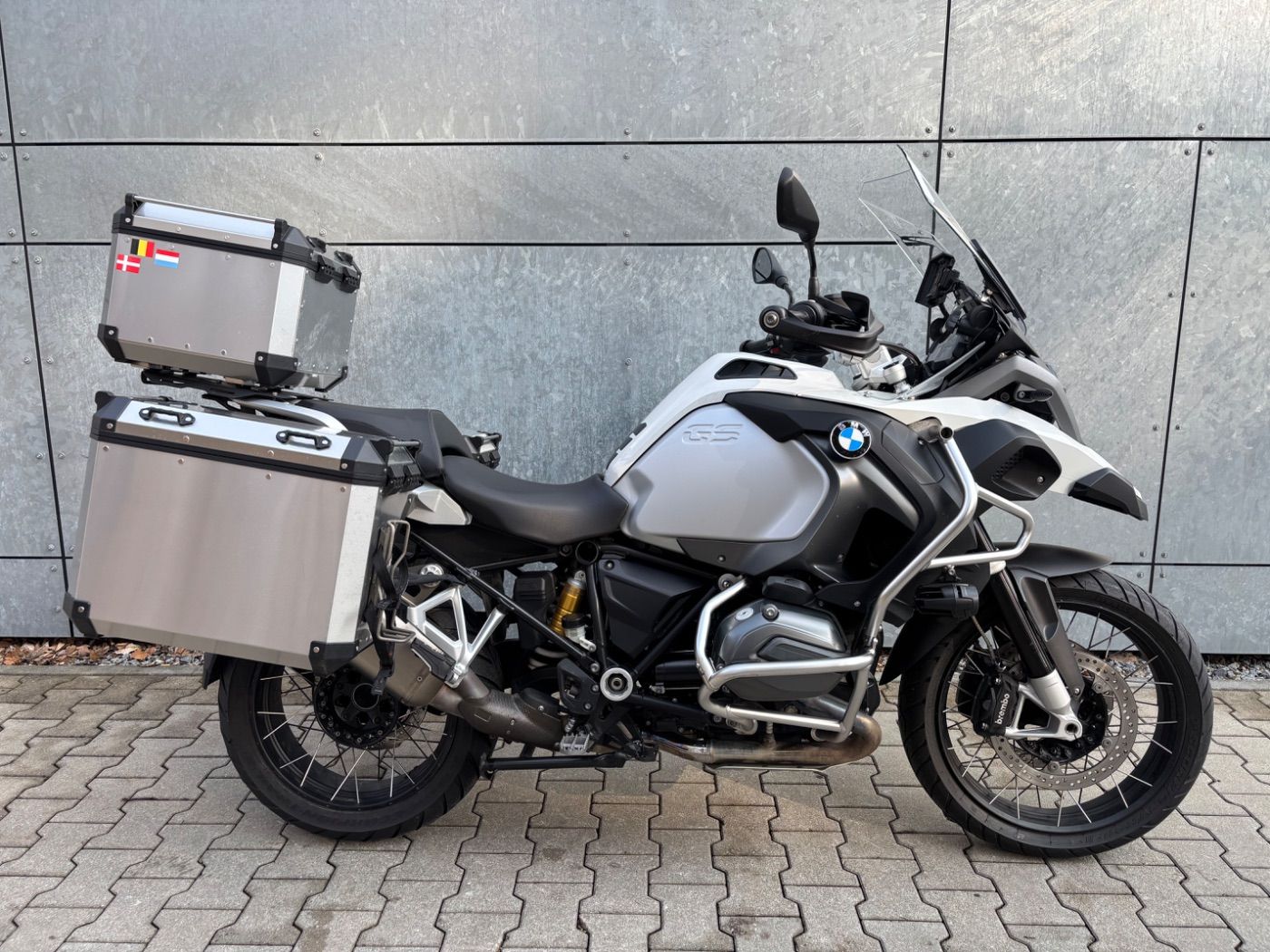 Fahrzeugabbildung BMW R 1200 GS Adventure 3 Pakete Koffer Tieferlegung