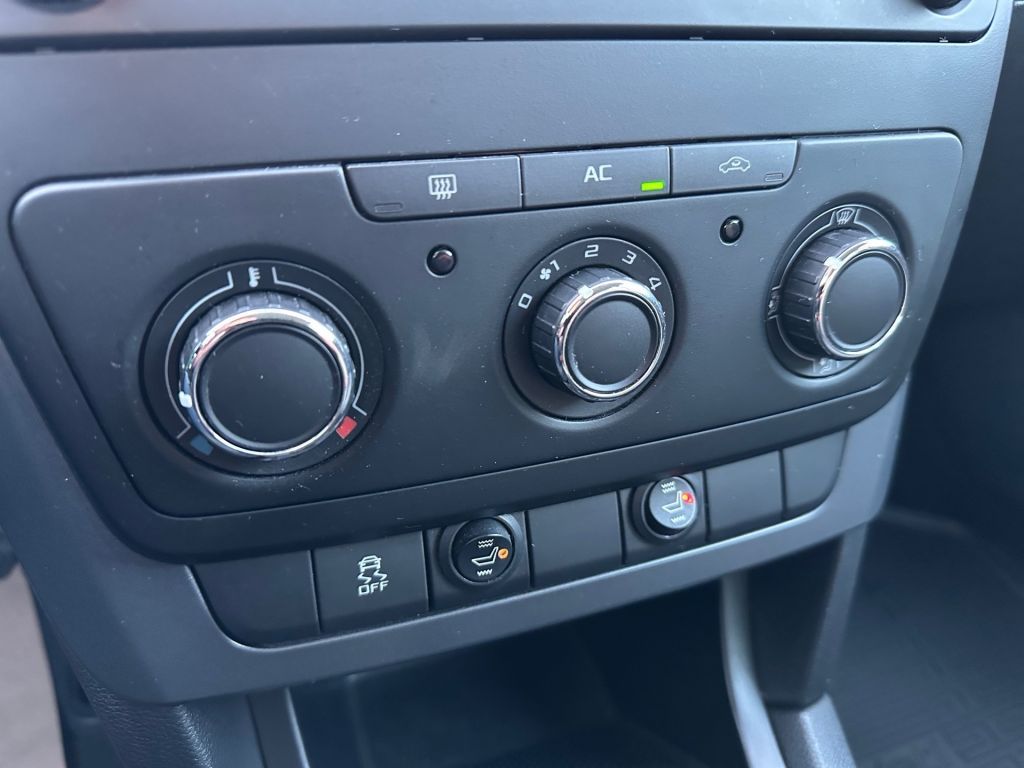 SKODA Yeti 1.4 TSI Ambition Allwetter Klima Sitzheiz. – Bild 14