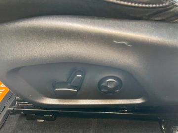 Jeep Compass Limited 4WD Aut. *NAVI*LEDER*AHK*LEDER*
