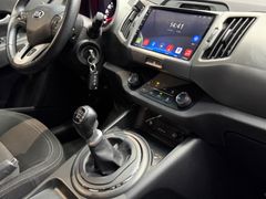 KIA Sportage Attract 2WD*KLIMA*KAMERA*SHZ*NAVI*TOP KIA Sportage Attract 2WD*KLIMA*KAMERA*SHZ*NAVI*TOP