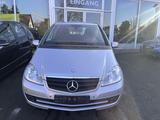 Mercedes-Benz A 160, Automatik, Einparksensoren, Sitzheizung - gebrauchte Mercedes-Benz A 160 aus dem Jahr 2011