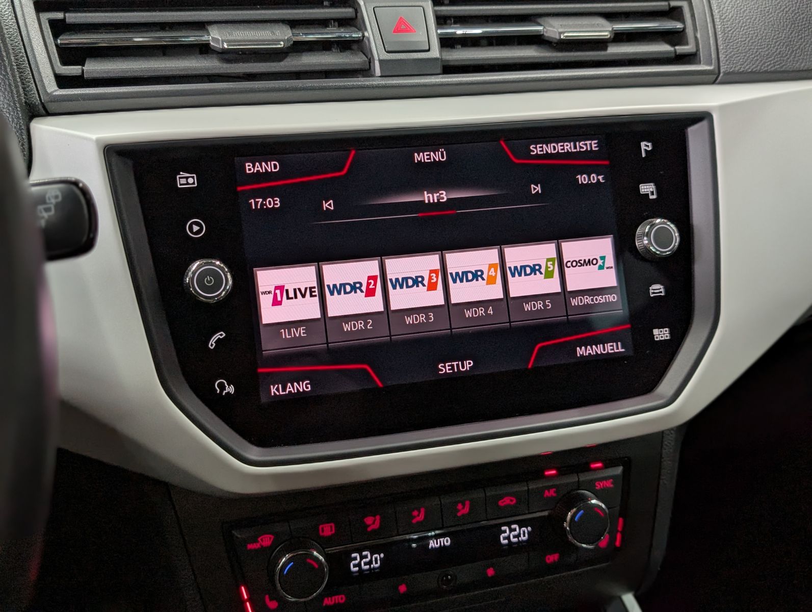 Fahrzeugabbildung SEAT Arona Xcellence FULL-LINK LED KESSY SHZ TEMP ALU