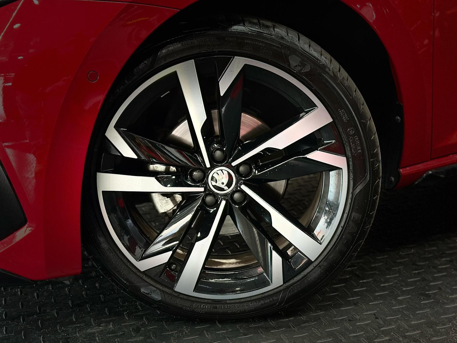 SKODA Scala 1.5TSI MONTE CARLO LED#KEYLESS#NAVI#SPUR - Image 9