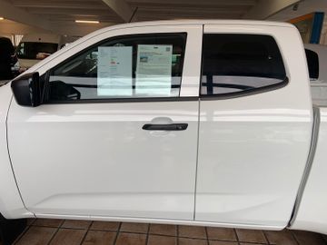 Bild 2 Isuzu D-Max Space Cab 4WD AHK + Beschicht. o. Wanne