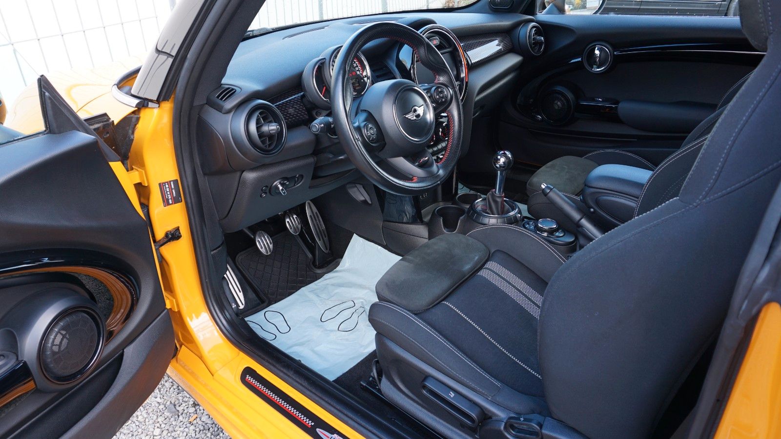 Fahrzeugabbildung MINI John Cooper Works LED,Navi,Harman&K,SH,PDC,SR+WR