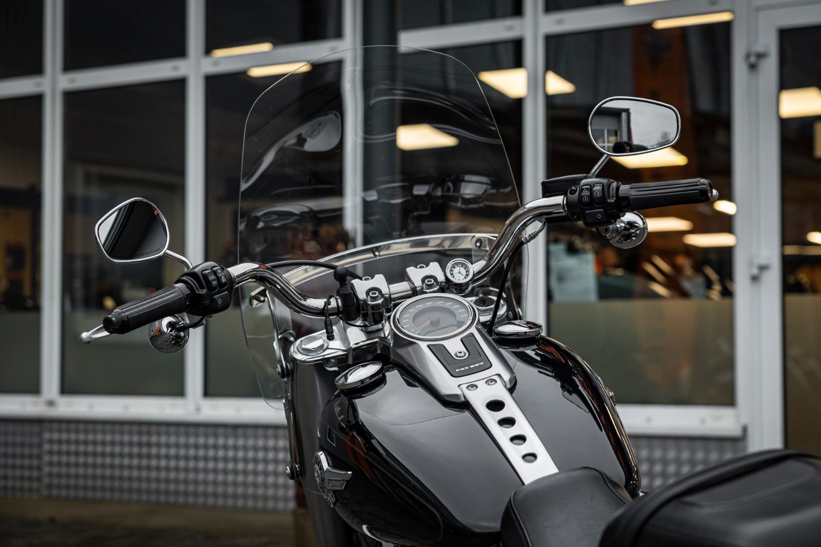 Fahrzeugabbildung Harley-Davidson FLFBS FAT BOY SOFTAIL 114 CUI - Screaming Eagle