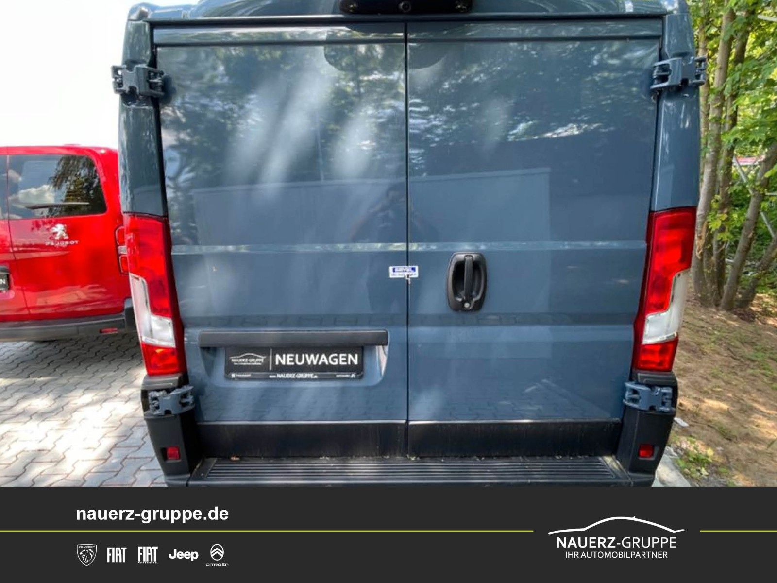 Fahrzeugabbildung Peugeot Boxer KW 328L1H1 Pro BlueHDI120