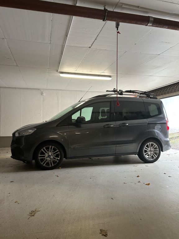 Image of Ford Tourneo Courier