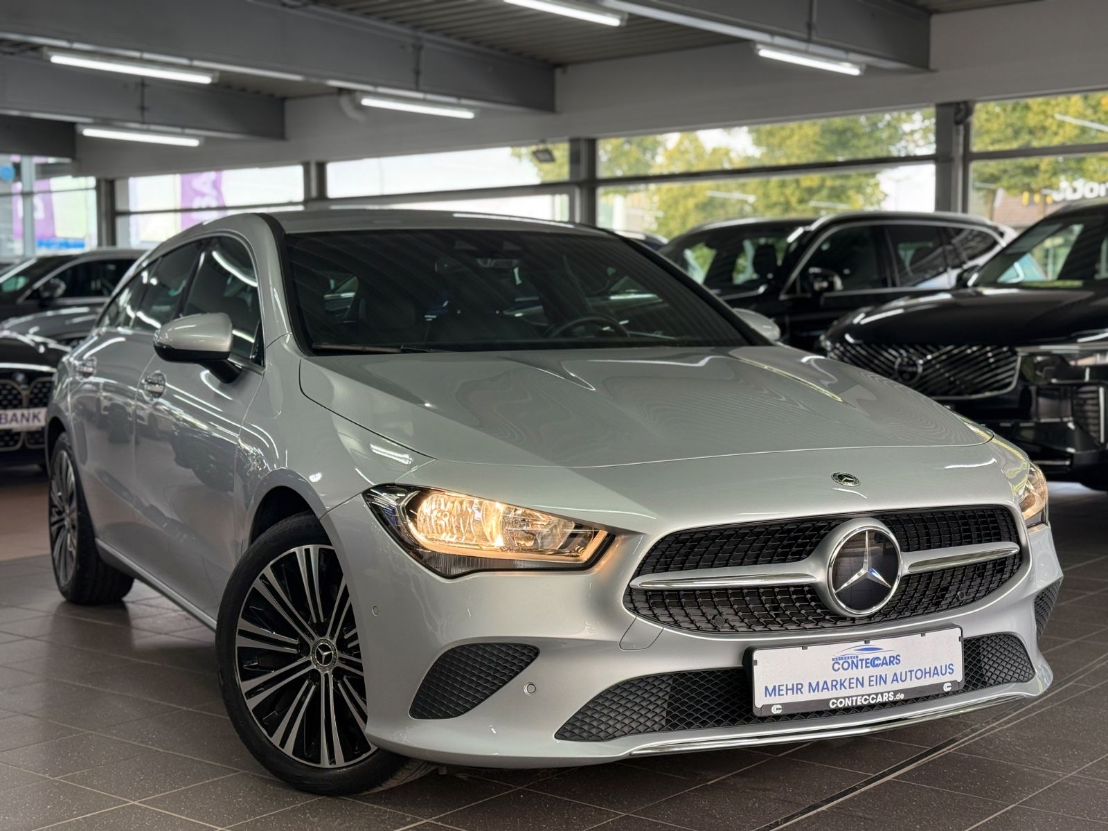 Mercedes-Benz CLA 200d Shooting Brake LEDER ARTICO+CARBON